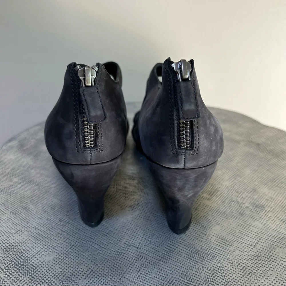 Eileen Fisher ~Black Cage Open Toe Italian Leather Nubuck Wedges Shoes size 9.5